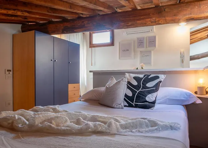 Апартаменти Colours 10 M Away Piazza Del Campo *